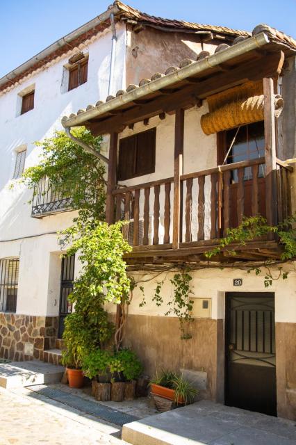 LA CASITA DE LA CORREDERA