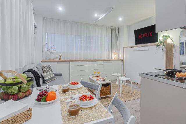 Super Centro y Playa by TheBlueWaveApartments com