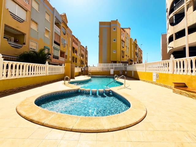 Yellow Apartment-La Mata -2 min to beach, private garage