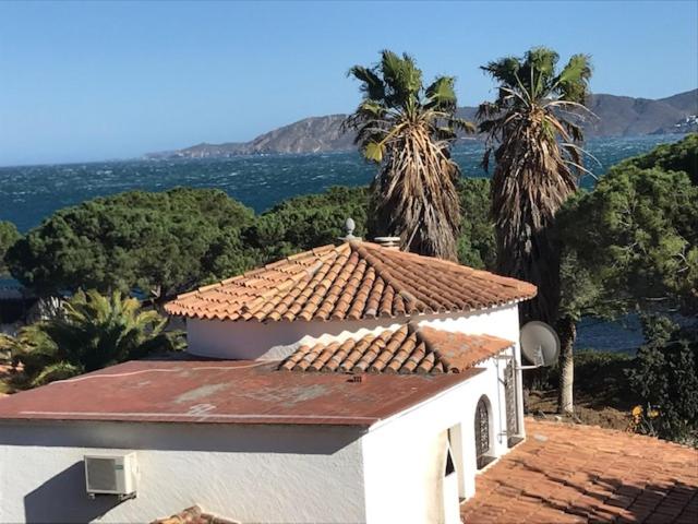 Stunning sea views from luxury 4 bed apartment close to beach at Cap Ras