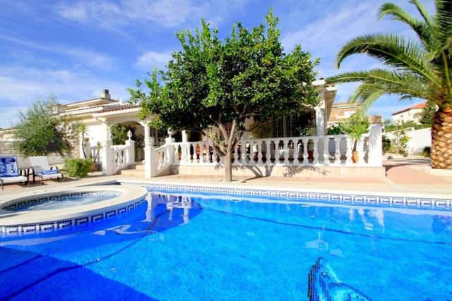 Ferienhaus mit Privatpool für 12 Personen ca 280 qm in Miami Platja, Costa Dorada