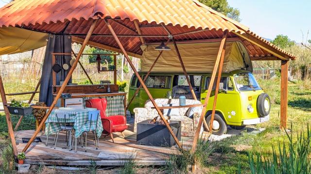 Unique 70s stay! Volkswagen T2 Campervan Dome