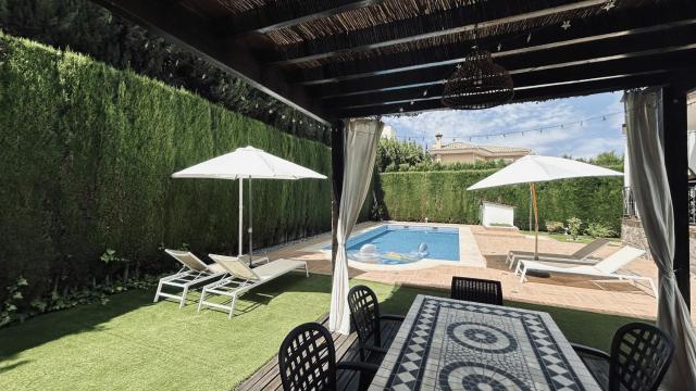 Extraordinaria Villa con piscina y chimenea