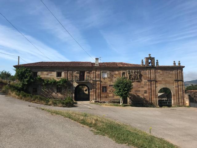 PALACION DE LAS HENESTROSAS