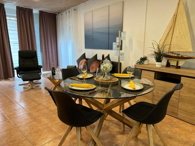 Apartamento Nuria, Centro del Pueblo , Aire Acondicionado