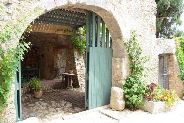 Cozy House XVIII century with views to Alt Empordà