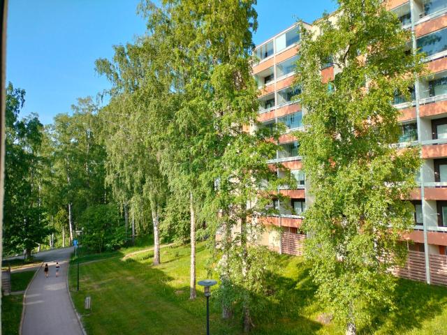 Helsinki Area Apartment 15 Min to Airport With Own Parking Lot