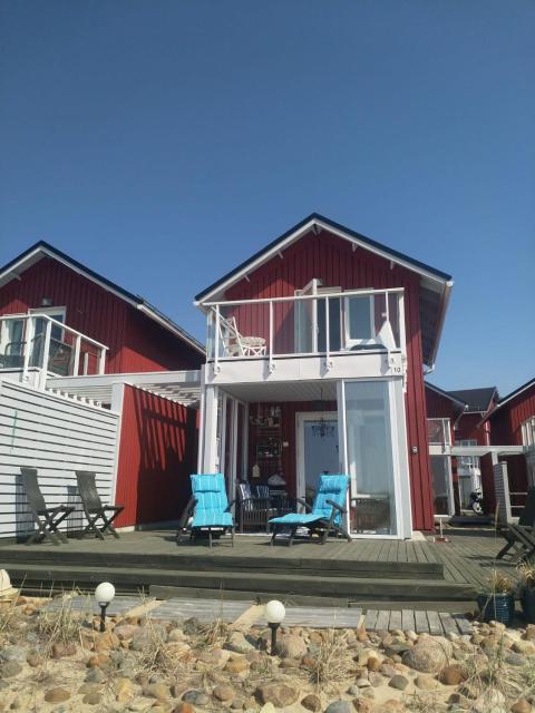 Ranta-Sumpun Helmi 10 Beach house with sauna