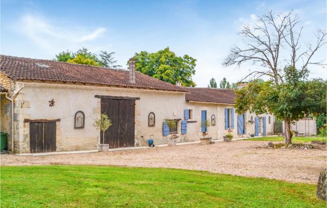 Awesome Home In Bourg Du Bost With Kitchen