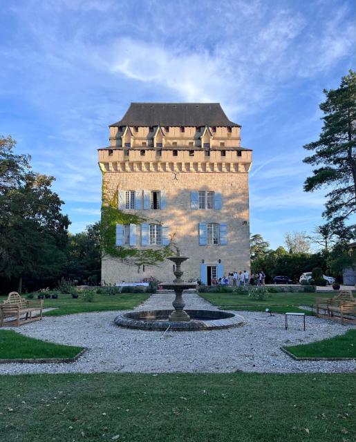 Château Déhès Gazaupouy 1 chambre d'hôte et 1 Gite