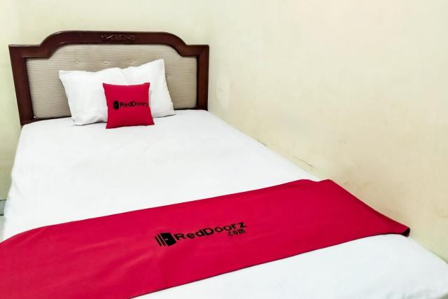 RedDoorz at Guesthouse Oemah Opa Metro Lampung