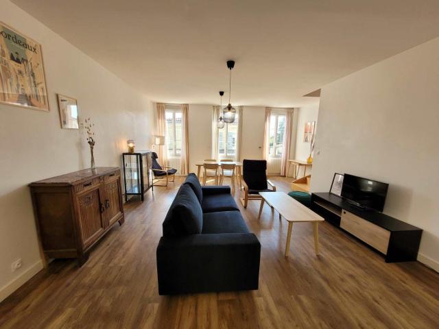 Duplex cosy & lumineux en plein centre bourg