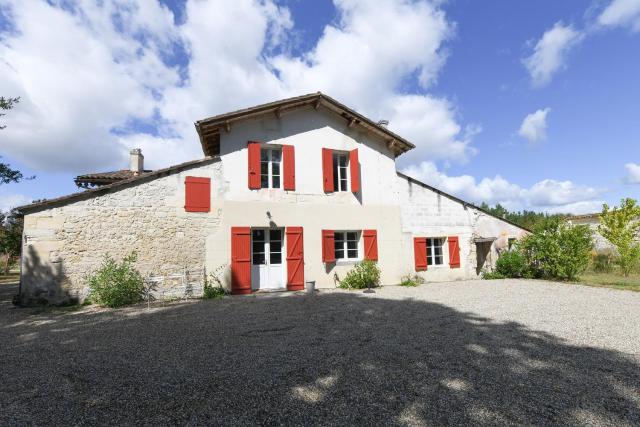 Gîte Petite Rousserie sur domaine La Rousserie