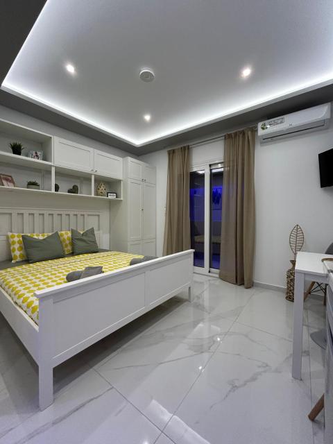 DANAI Studio 22 Paralia