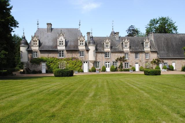 Suite dans un château dans le Haut Anjou