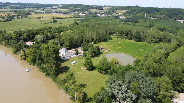 Le Cast'L 2 Coin de paradis en bord de Dordogne