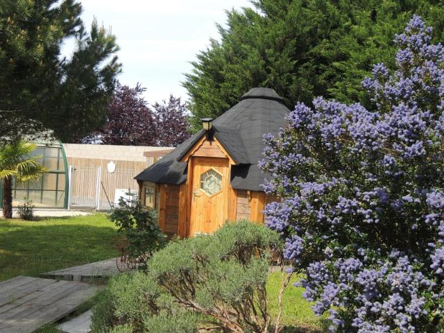 CHALET ATYPIQUE KOTA NOAH location en gîte salle d'eau privative à 20m