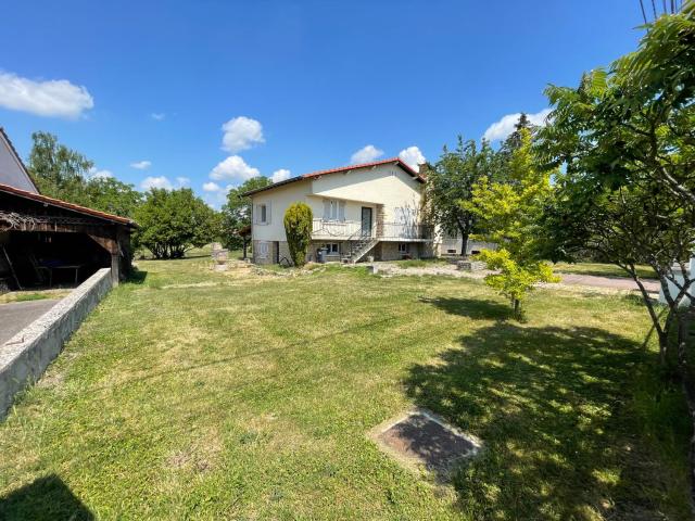 Maison individuelle avec grand jardin