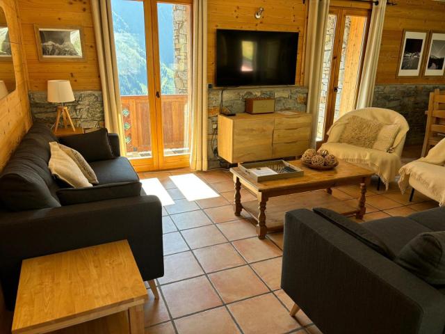 Montagnard - 4 bedroom apartment with stunning views