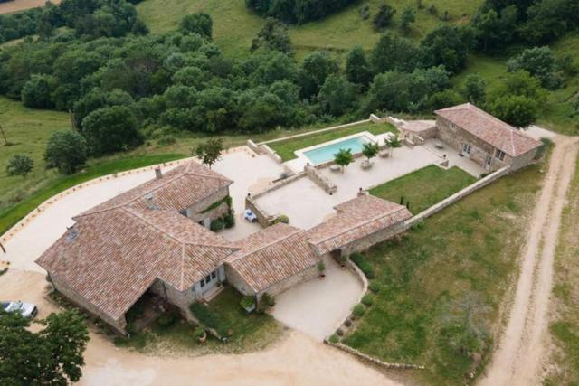 Belle maison tranquille avec vue panoramique.