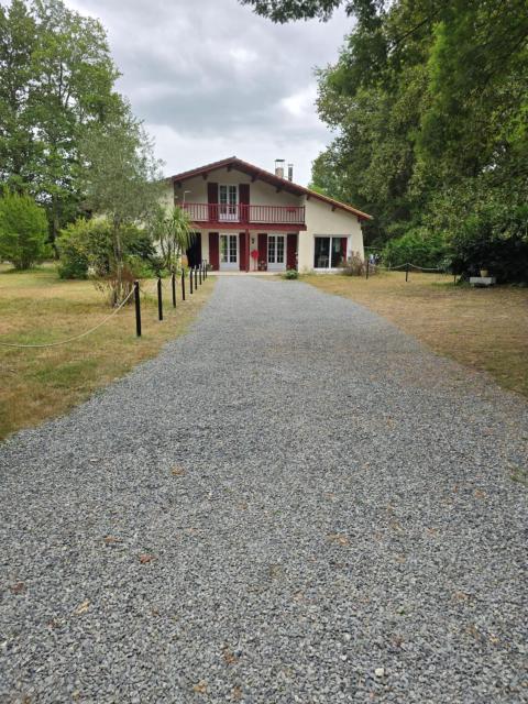 maison au calme avec piscine