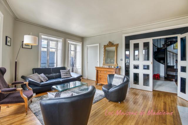 Exclusif ! Duplex 115m2 à côté de la place Royale