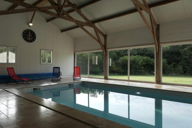 Gîte avec piscine couverte chauffée du 15 avril au 15 novembre