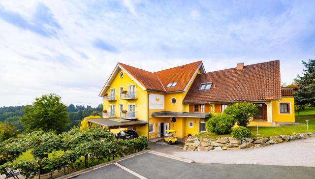 Golf & Thermenland Sonnenpension Frühstückshotel Burgauberg Stegersbach