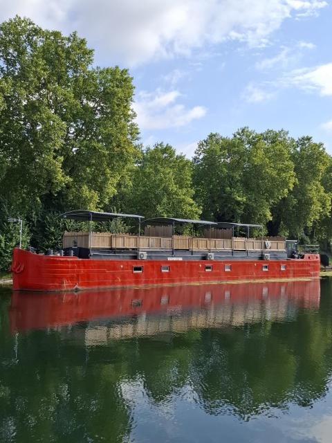 La péniche de Fabrice avec Jacuzzi privatif