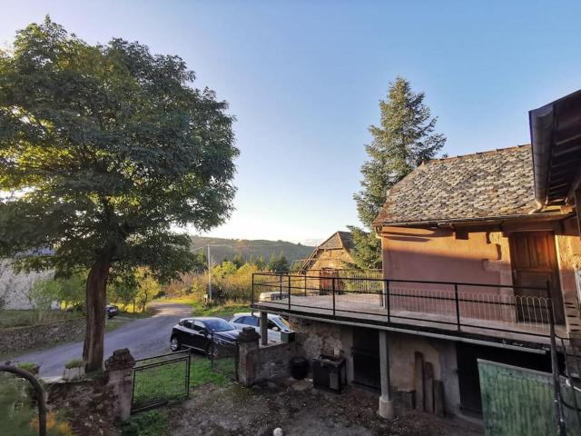 Maison de campagne dans un écrin de verdure