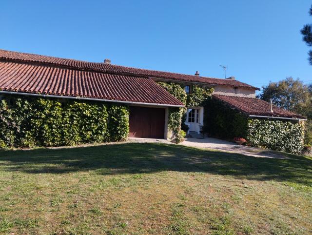 Maison au calme avec vue étang