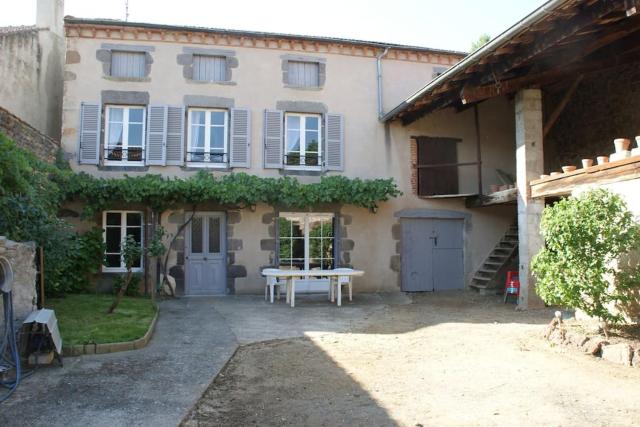 La maison de René, gîte cœur d'Auvergne