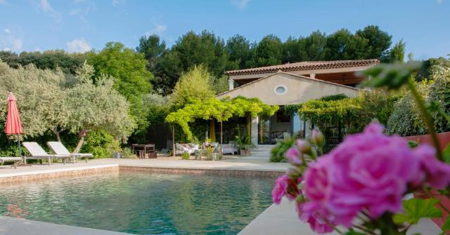 Bastide dou Pastre Family friendly house