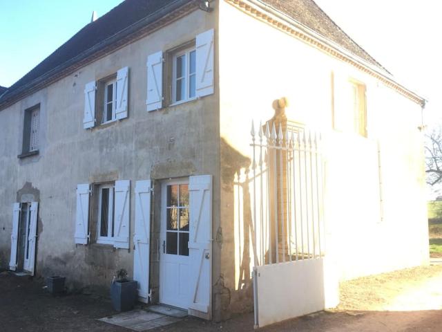 Maison de gardien chauffée au bois avec petit déj