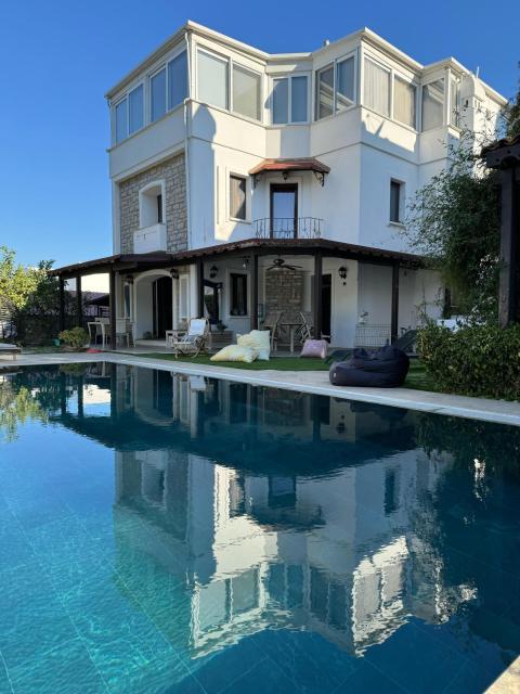 Bodrum Merkezde Müstakil Havuzlu Villa