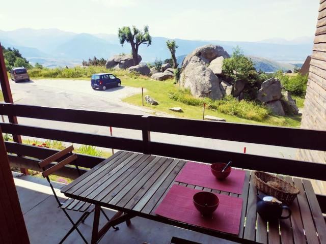 Appartement confort lumineux, terrasse avec vue