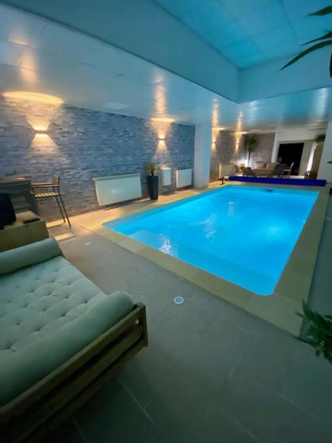 Maison 2 piscines int/ext, spa