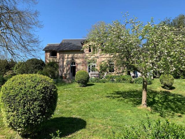 Charmante maison dans le parc d'un château