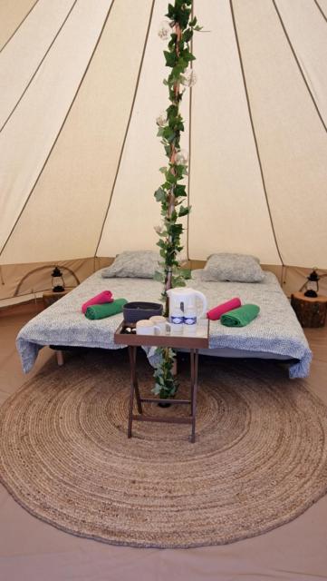 Lodge tente les pommiers Glamping Ô rendez-vous en demi-pension