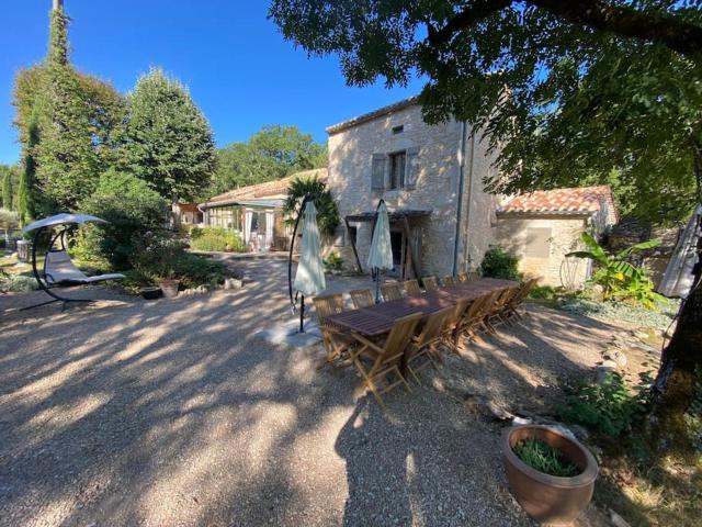 Grande maison avec piscine chauffée au Clos Caché!