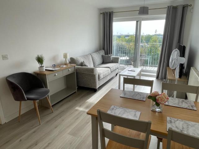 Balcony Apartment - Views Of Etihad Stadium - Near CoOp Live Arena - Free Parking