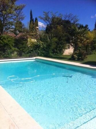 Au Cœur de Vaison la Romaine Maison de charme, jardin, piscine.