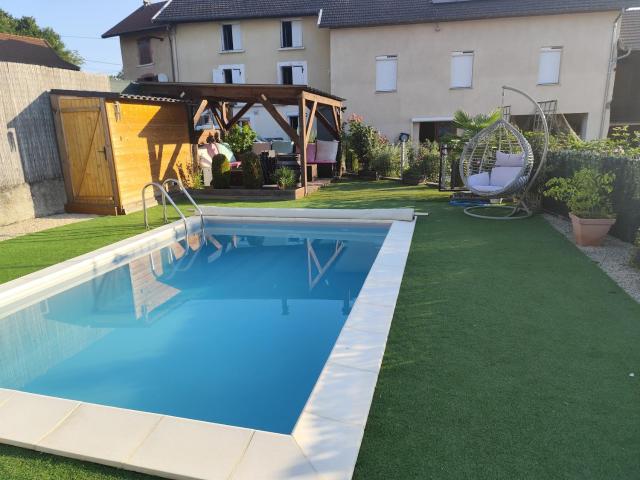 Appartement + terrasse + piscine