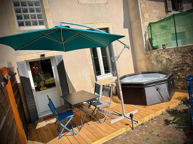 Très bel appartement avec jardin et Jacuzzi