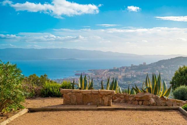 Casa Antonietta Alata vue imprenable sur la mer