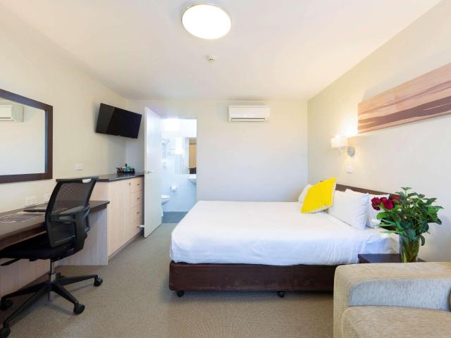 ibis Styles Canberra Tall Trees