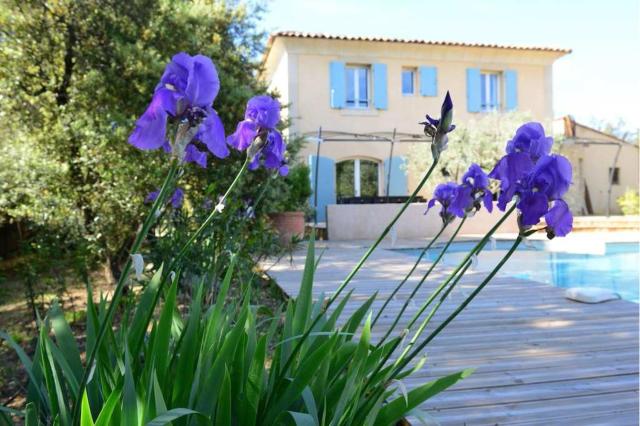 Villa au calme et sans vis à vis , proche du village