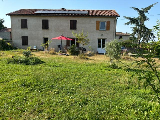 Chambre CHEZ L'HABITANT - Maison RUSTIQUE à la campagne