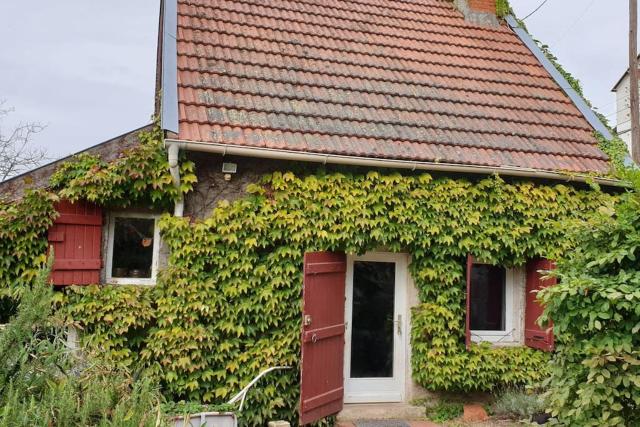 Cottage chaleureux avec Cheminée au Calme