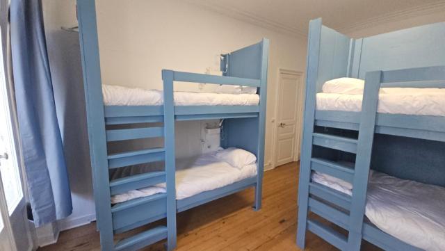 Bed in 6-Bed Mixed Dormitory Le Jardin